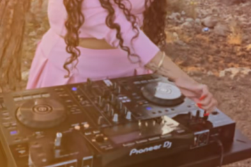 תקליטנית מקצועית