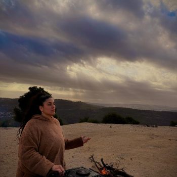 דיג'יי תקליטנית לבר ואירועים